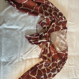 Beautiful set. 35 for both top and wide leg pant.